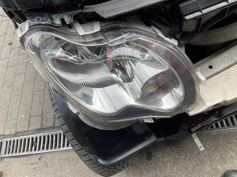 Reparatii faruri, inlocuire sticla, polish, polimerizare, etc