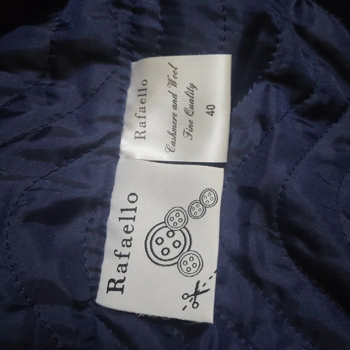 Продается стильное турецкое кашемировое пальто.