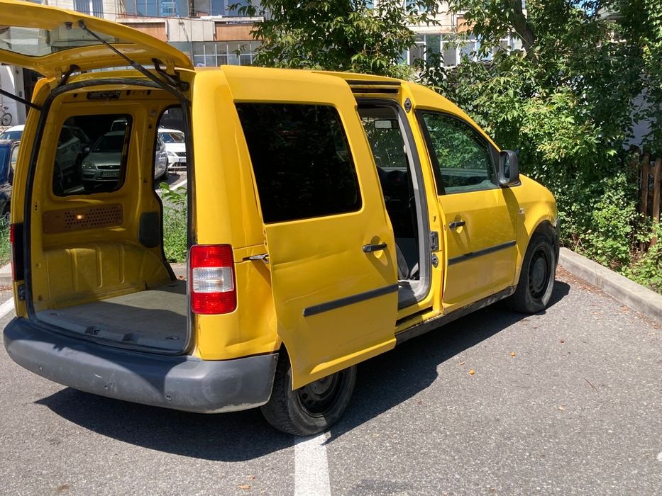 Vând Vw Caddy-2007 ; 2.0 Diesel