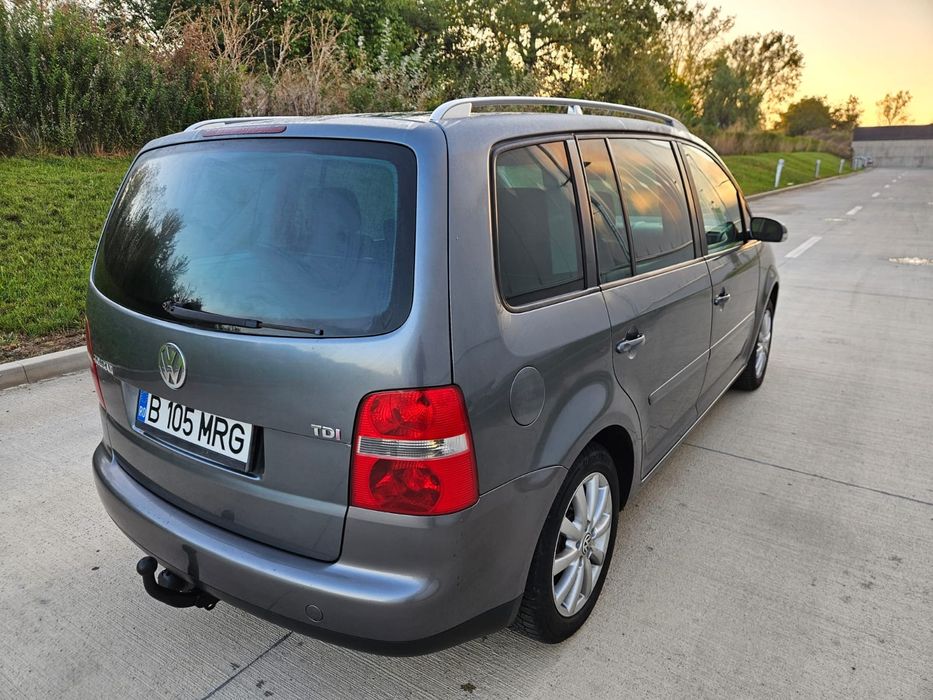 Vând Vw Touran 1.9 TDI 105 cp