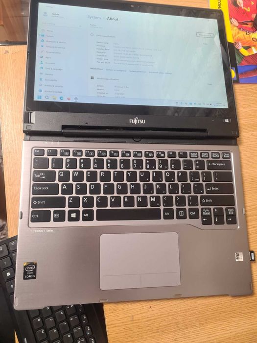 Laptop 13.3 Fujitsu Touch Screen