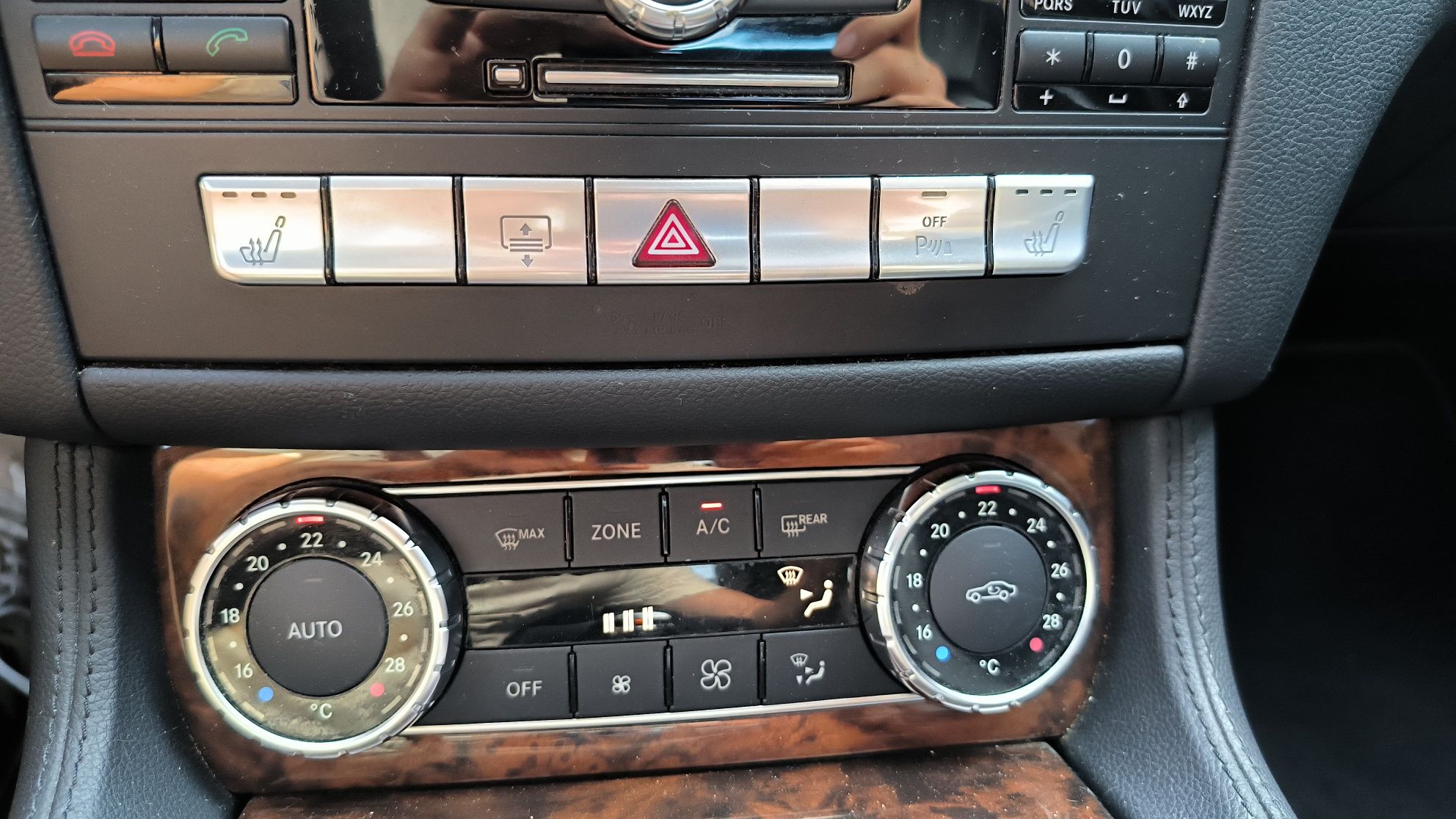 Mercedes CLS 2011 нови гуми, джанти, амортисьори и др.