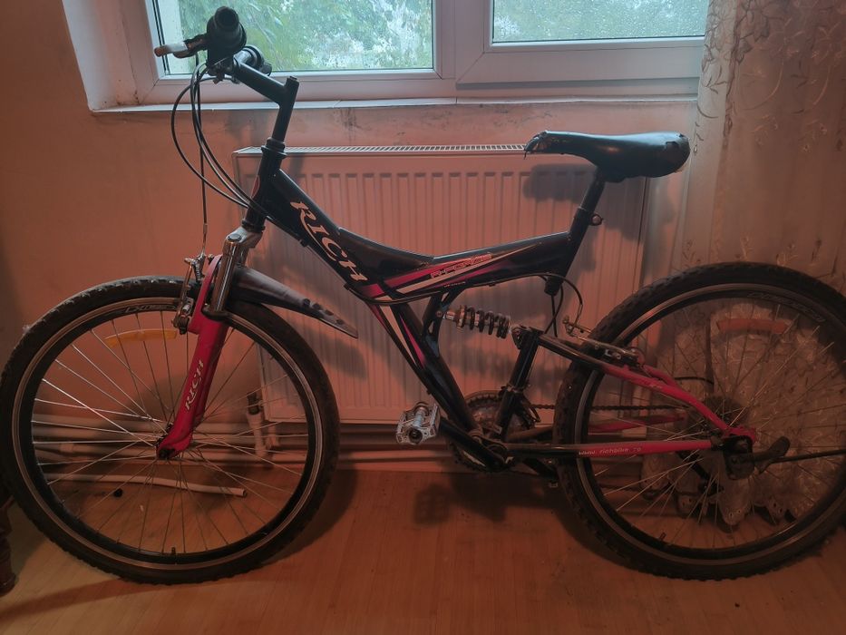 Vând Bicicleta Rich