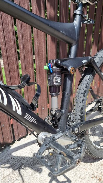 Canyon nerve f8 full suspension