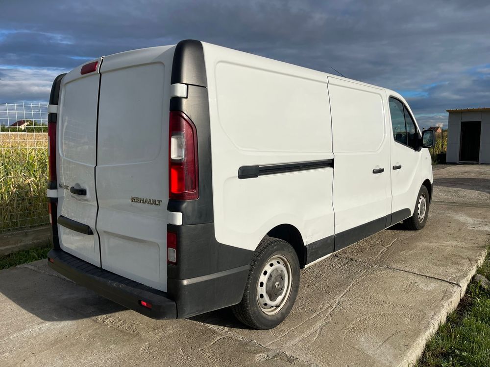 piese dezmembrari renault trafic