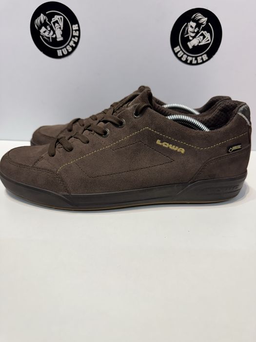 Обувки LOWA GORE-TEX .Номер 44