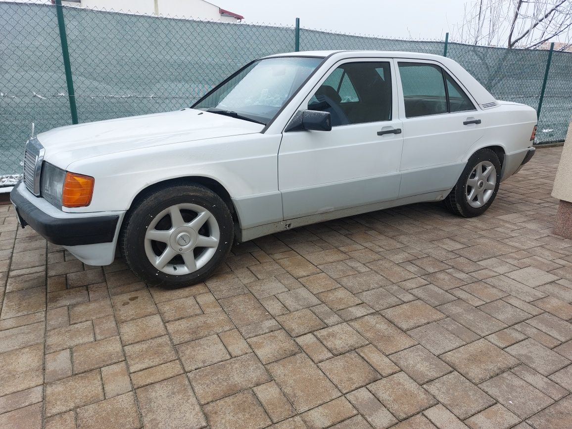 Piese mercedes  190d 200 230 w201 w210 w202 e220 e200 c220 c200 c230 k