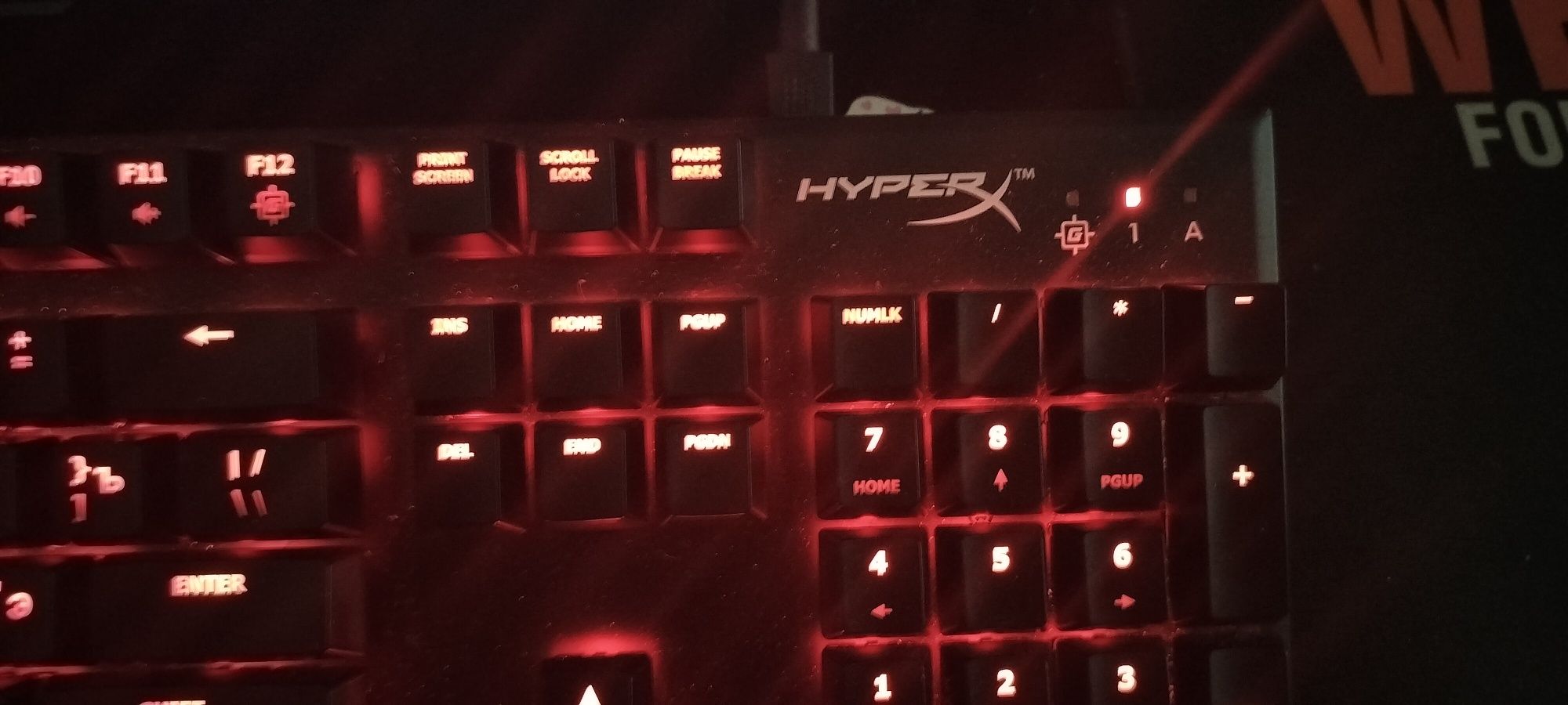 Продам клавиатуру hyper x