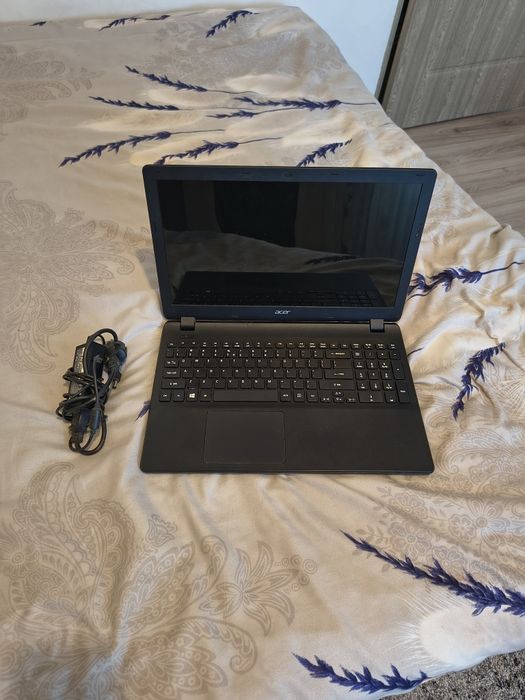Vând Laptop acer