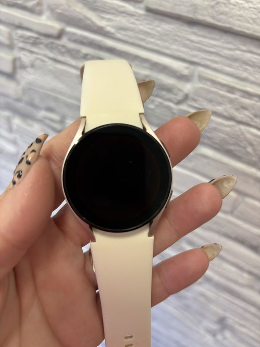 Смарт часовник Sаmsung Galaxy Watch 4
