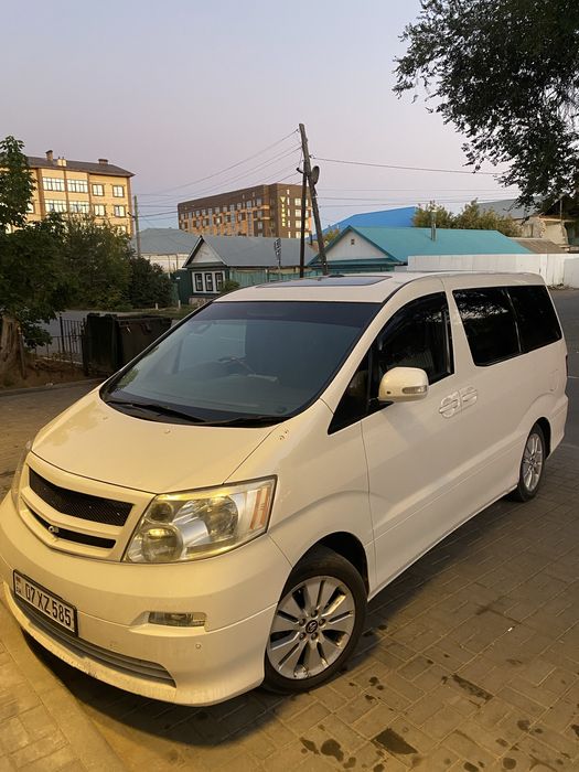 Toyota Alphard 2.4