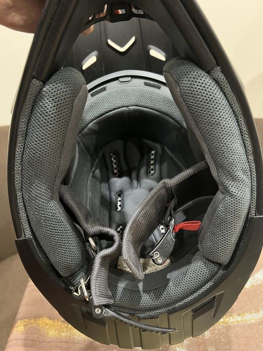 Кросова каска Madhead