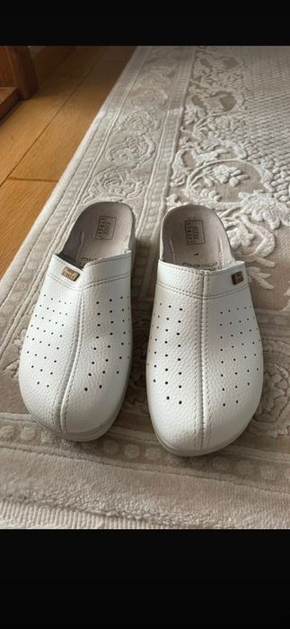 Papuci medicinali piele