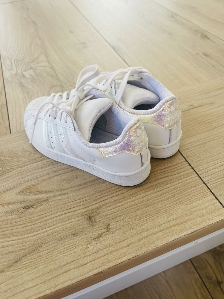 ADIDAS Originals
