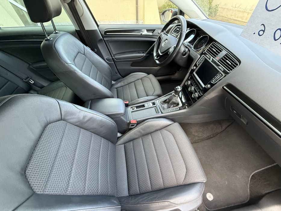 Vand VW Golf 7R-line 2,0tdi 150CP, euro6, piele, navi , xenon 2016