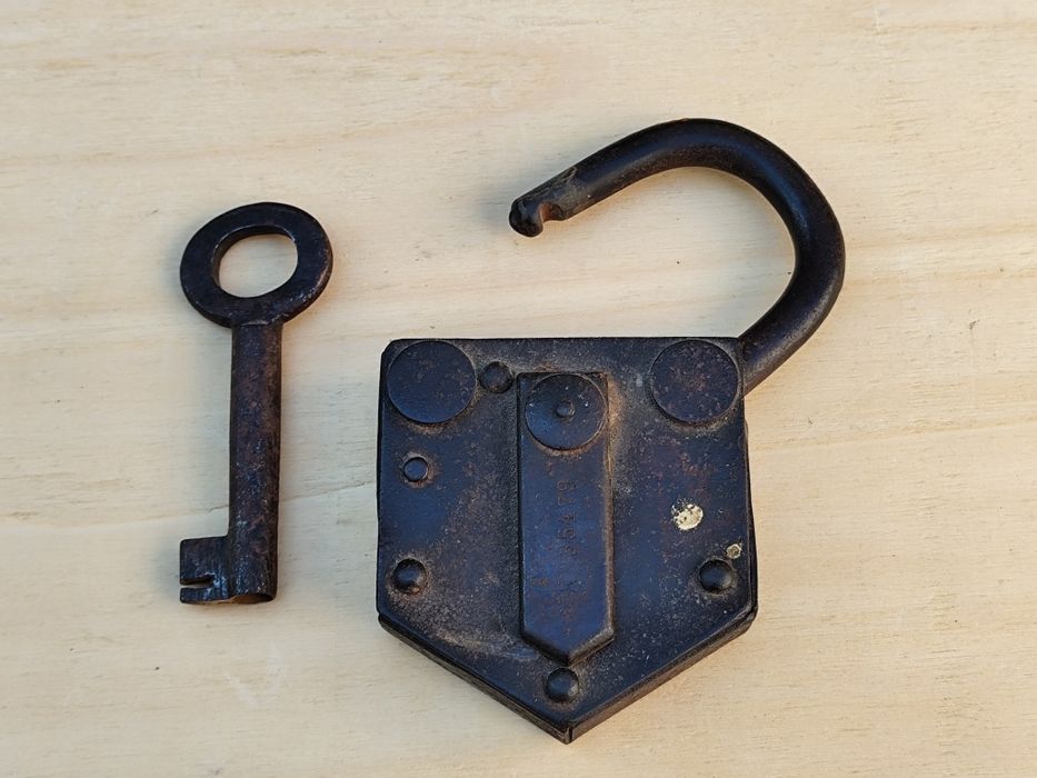 Стар Български Катинар Антикварен