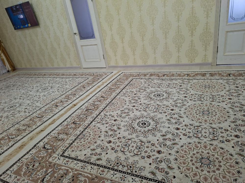 Продается чистый ковер