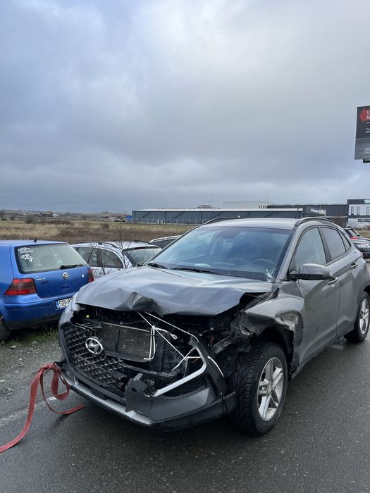 Vând Hyundai Kona Avariat.
