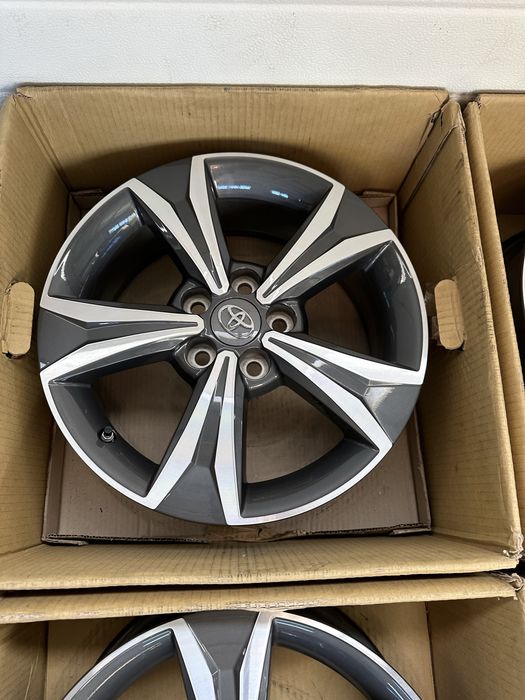 Jante NOI 17 ORIGINALE Toyota Chr Corolla CH-R Hybrid Lexus UX Avensis