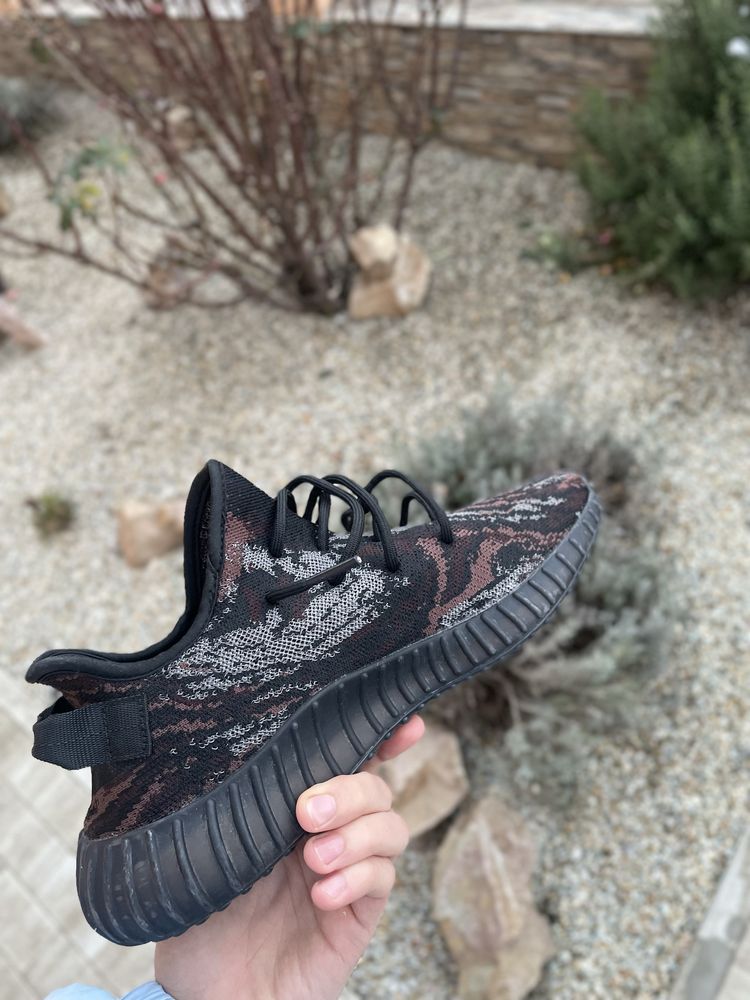Adidas Yezzy 350 V2 MX Rock