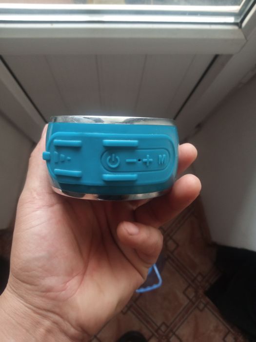 колонка блютозный