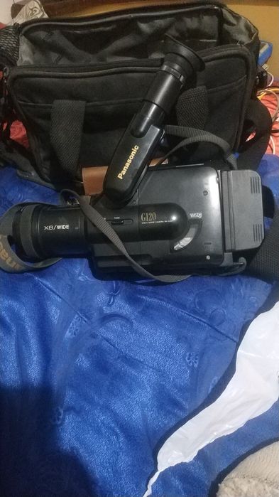 Продам видеокамеру Панасоник