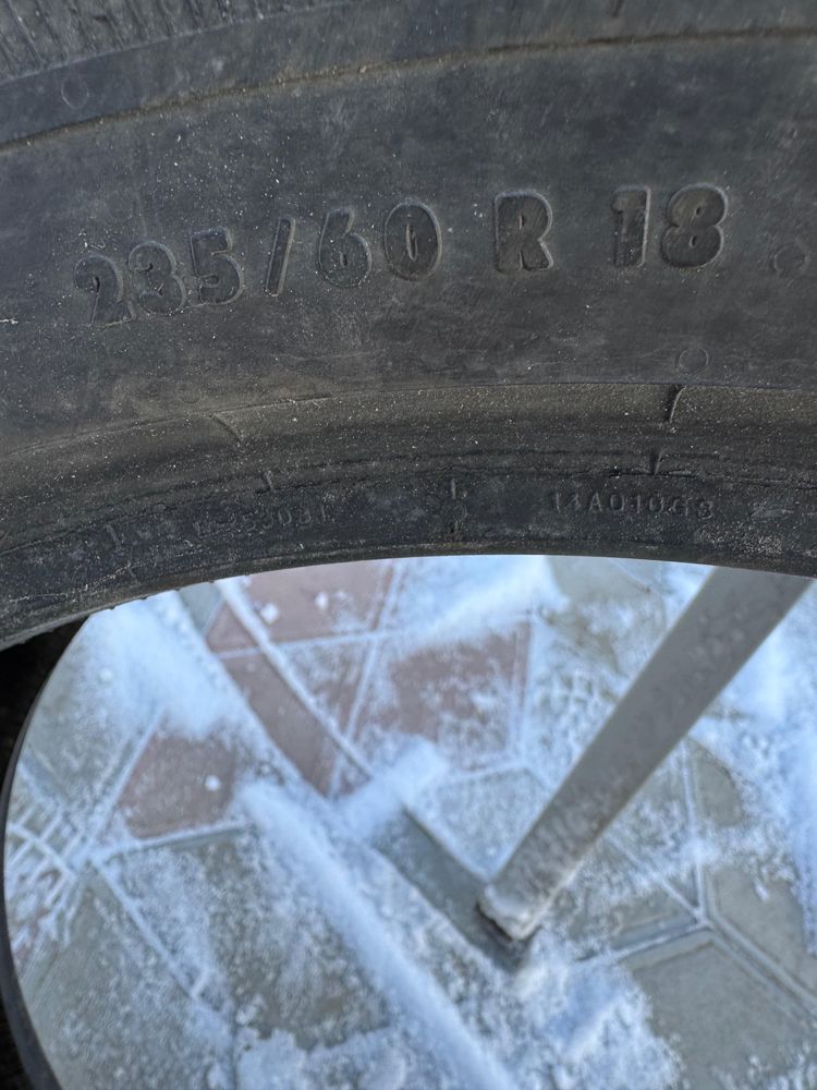 Продам зимние шины 235/60/R 18