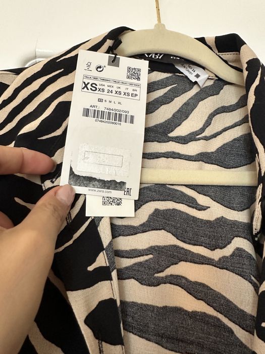 Rochie Zara XS noua cu ericheta