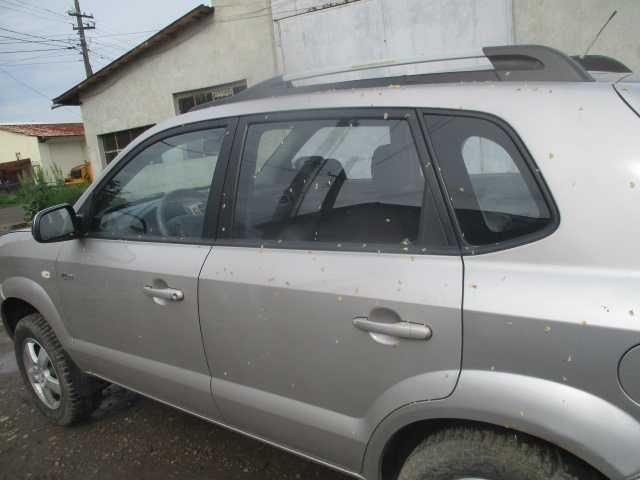 Portiera usa stanga dreapta fata spate complete Hyundai Tucson an 2005