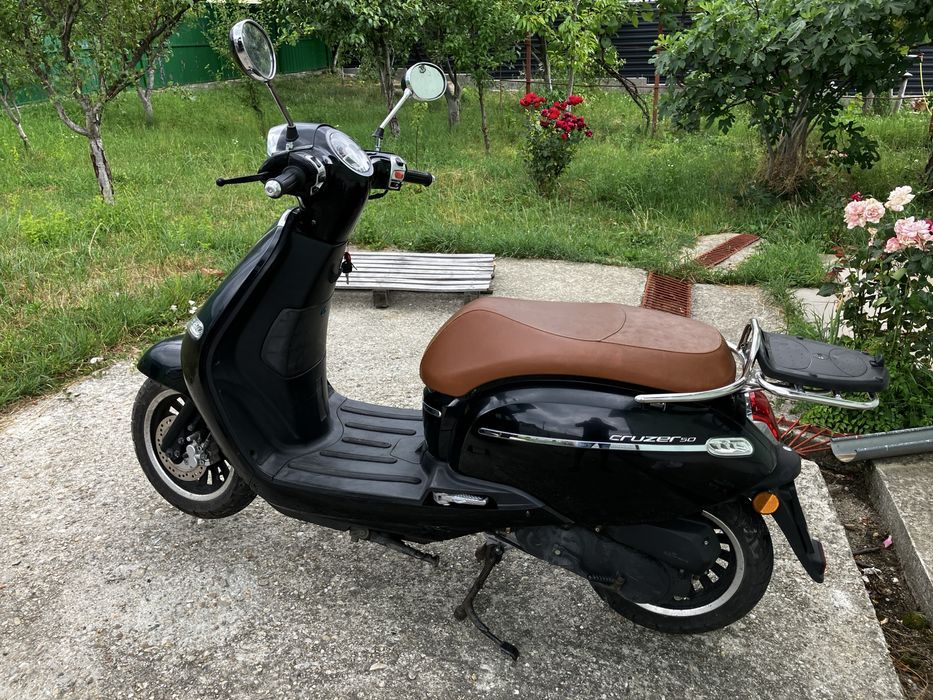 Scuter Explorer cruzer 50