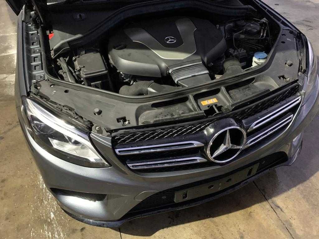 Dezmembrez mercedes gle 350 cdi AMG/bara fata GLE/far GLE/capota GLE