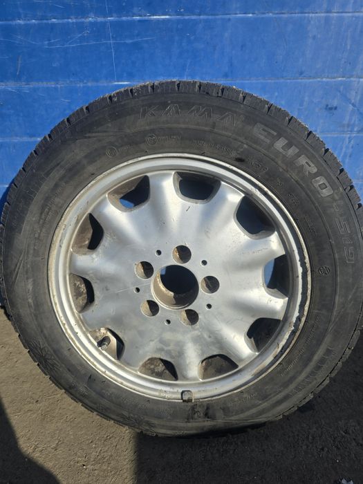 Диски с зимней резиной 15 размер в отличном СОСТОЯНИИ