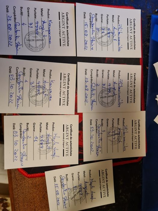 Lingouri din argint pur