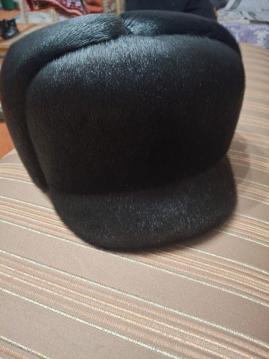 Продам зимнюю шапку
