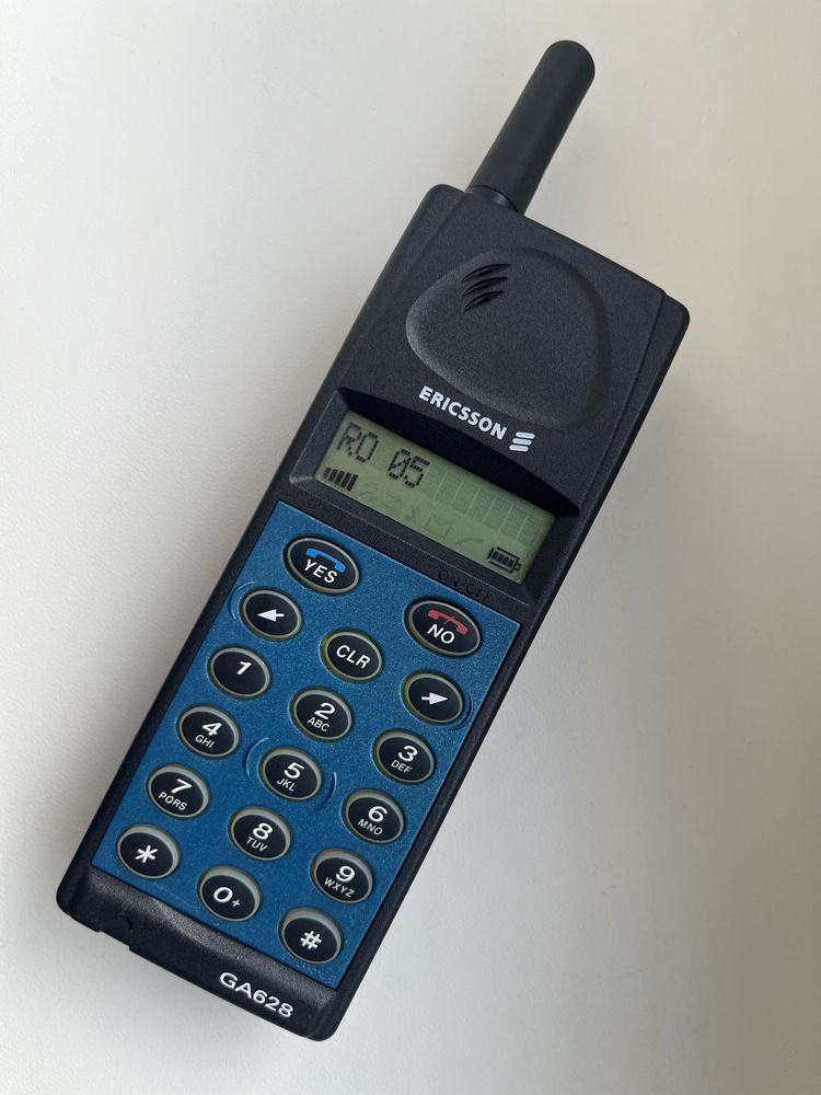 Telefon rar Ericsson GA628 liber de retea