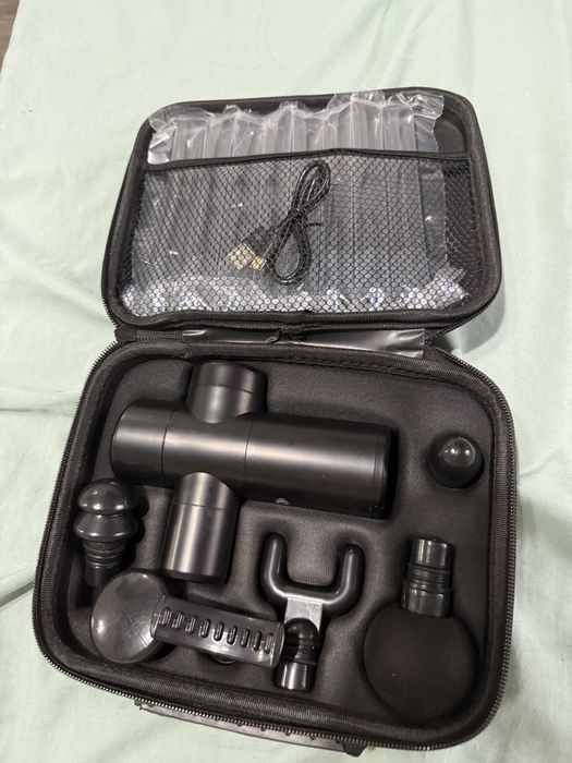 Масажный аппарат для ног  и для тела