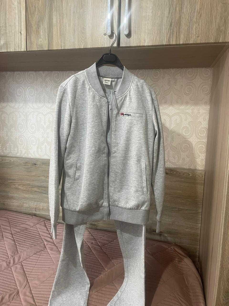 Продам женскую одежду  новую и   б/у