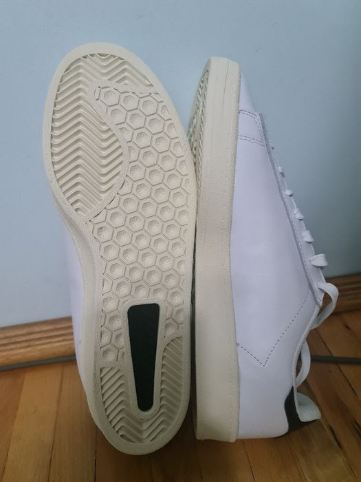 Adidas cu tot cu eticheta si cutie