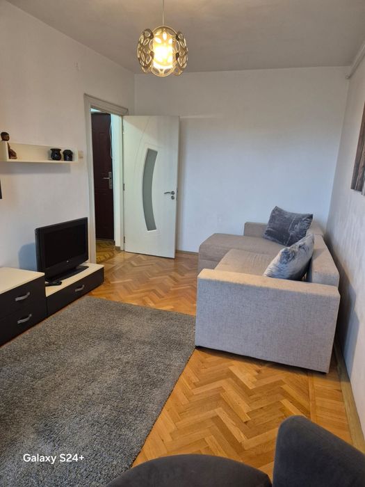 Garsoniera de închiriat pe Praporgescu, zona centrala, malul Mureșului