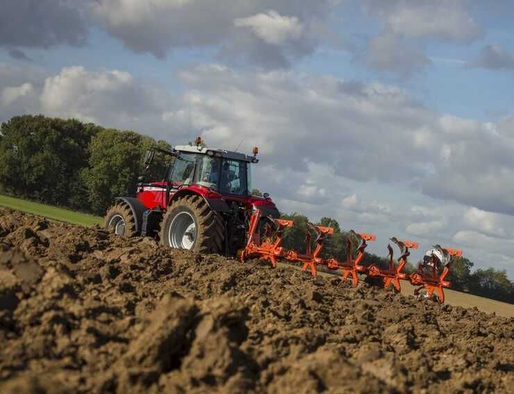 Massey Ferguson MF 7724S