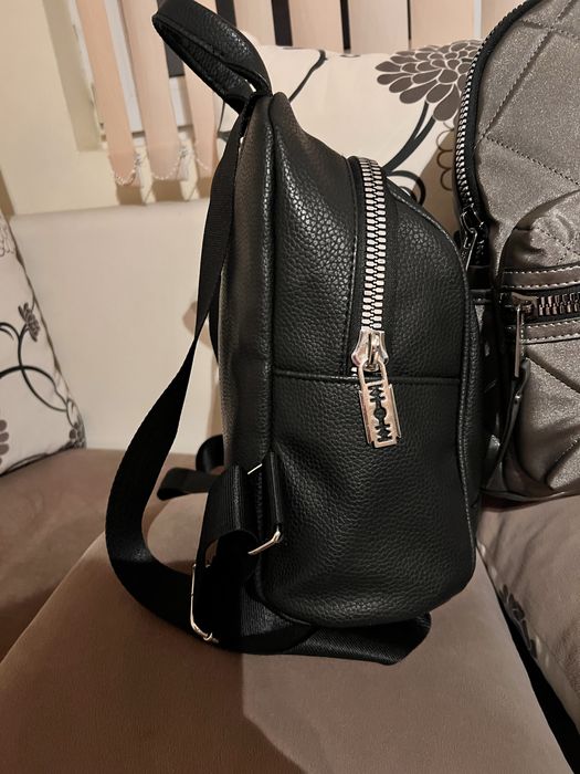 Дамски раници GUESS