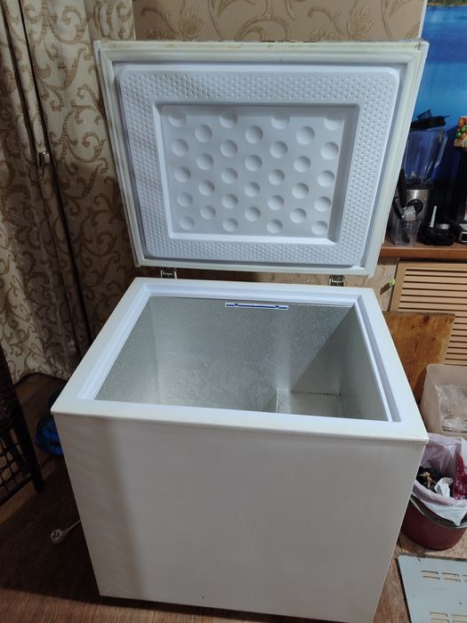 Продам морозильную камеру
