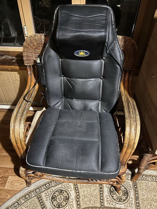 Массажное кресло