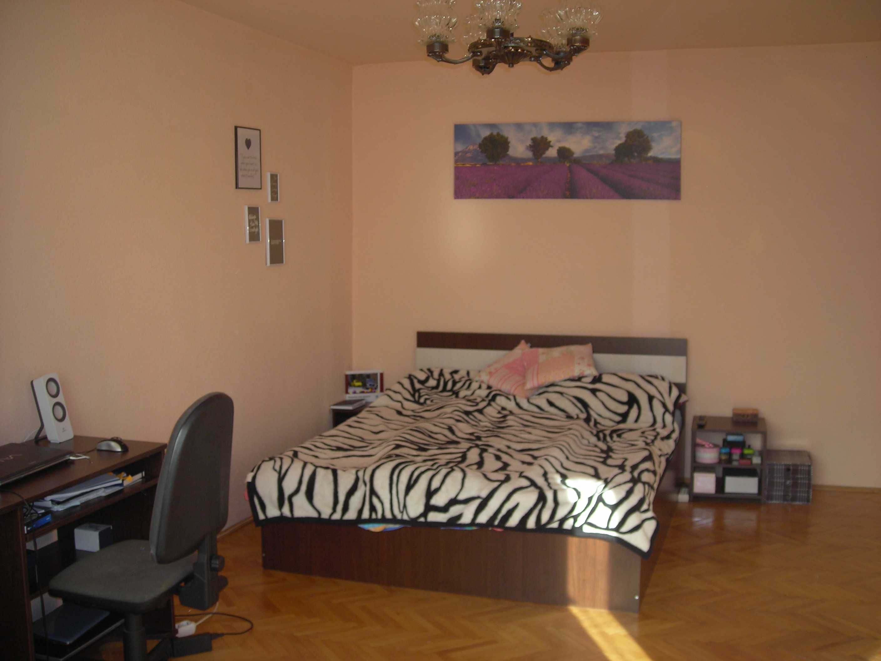 PF, inchiriez apartament 3 camere in Manastur, zona IREC.