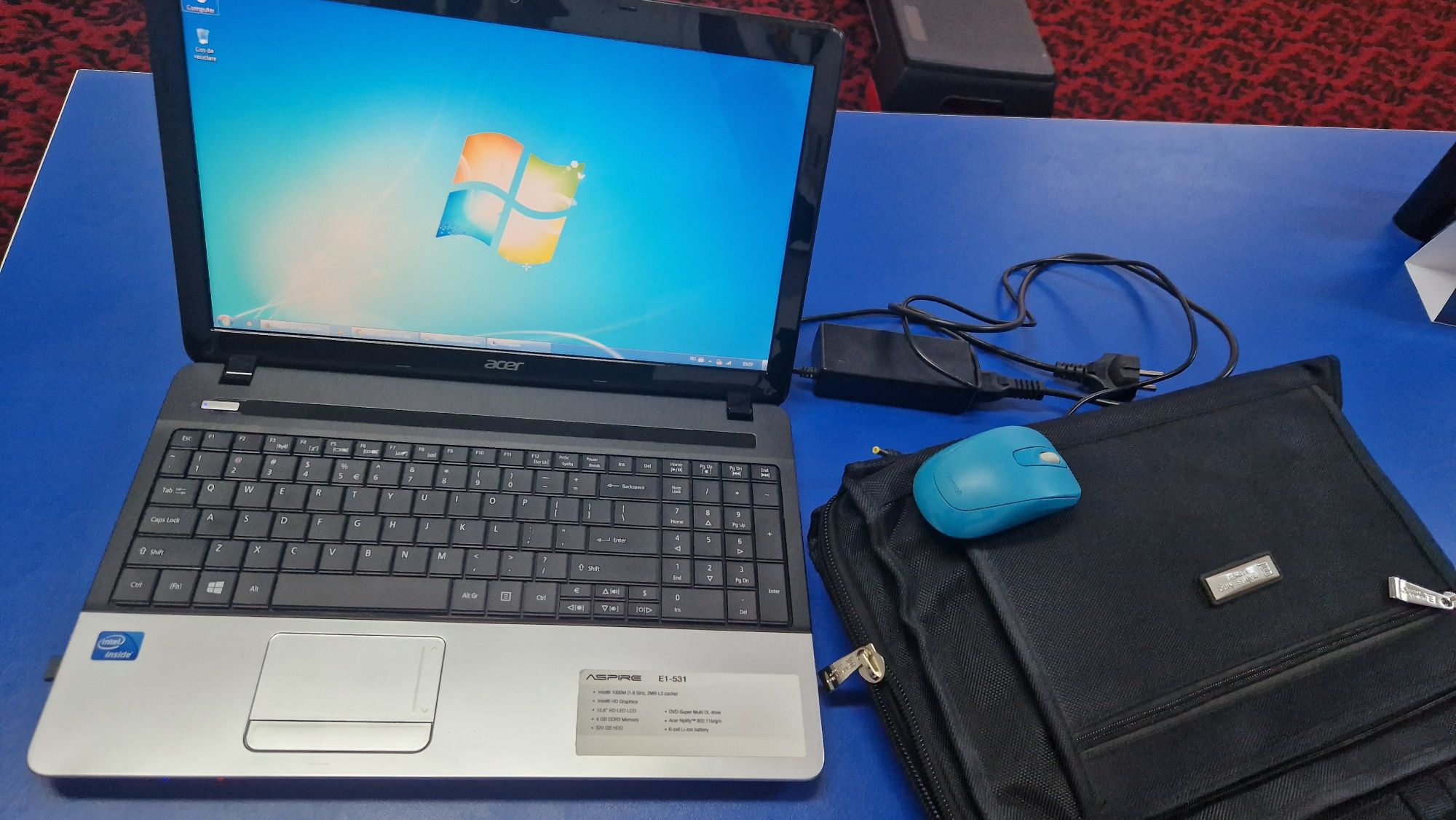 Laptop Acer Aspire E1-531