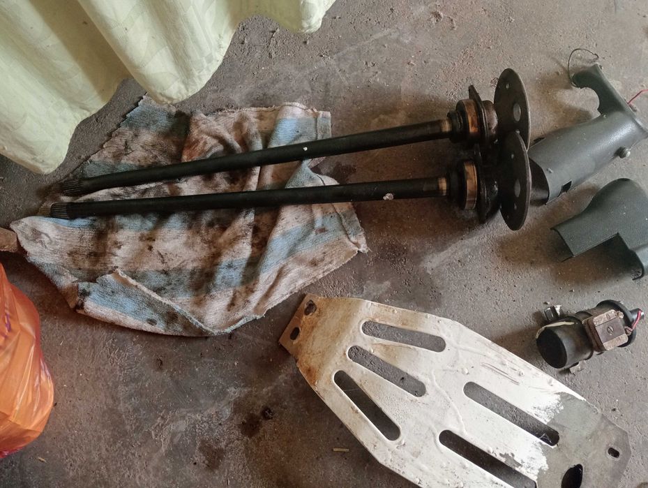 Останали части от лада 2103