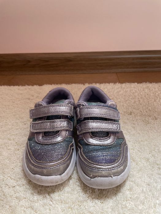 Детски обувки clarks