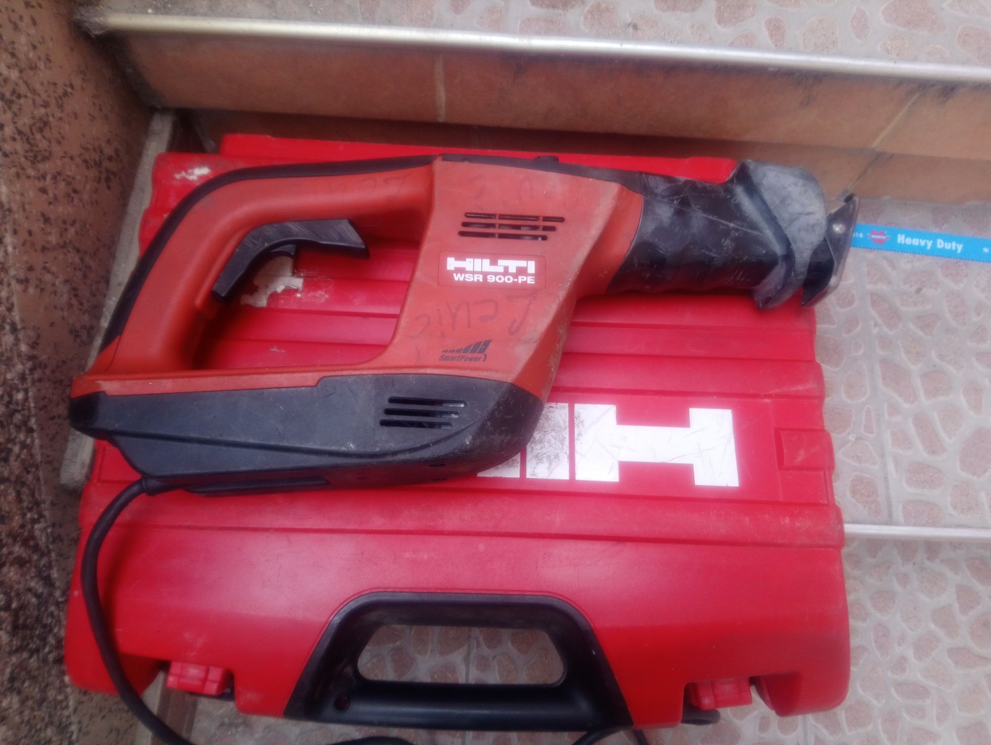 Hilti wsr 900pe Електрическа Ножовка