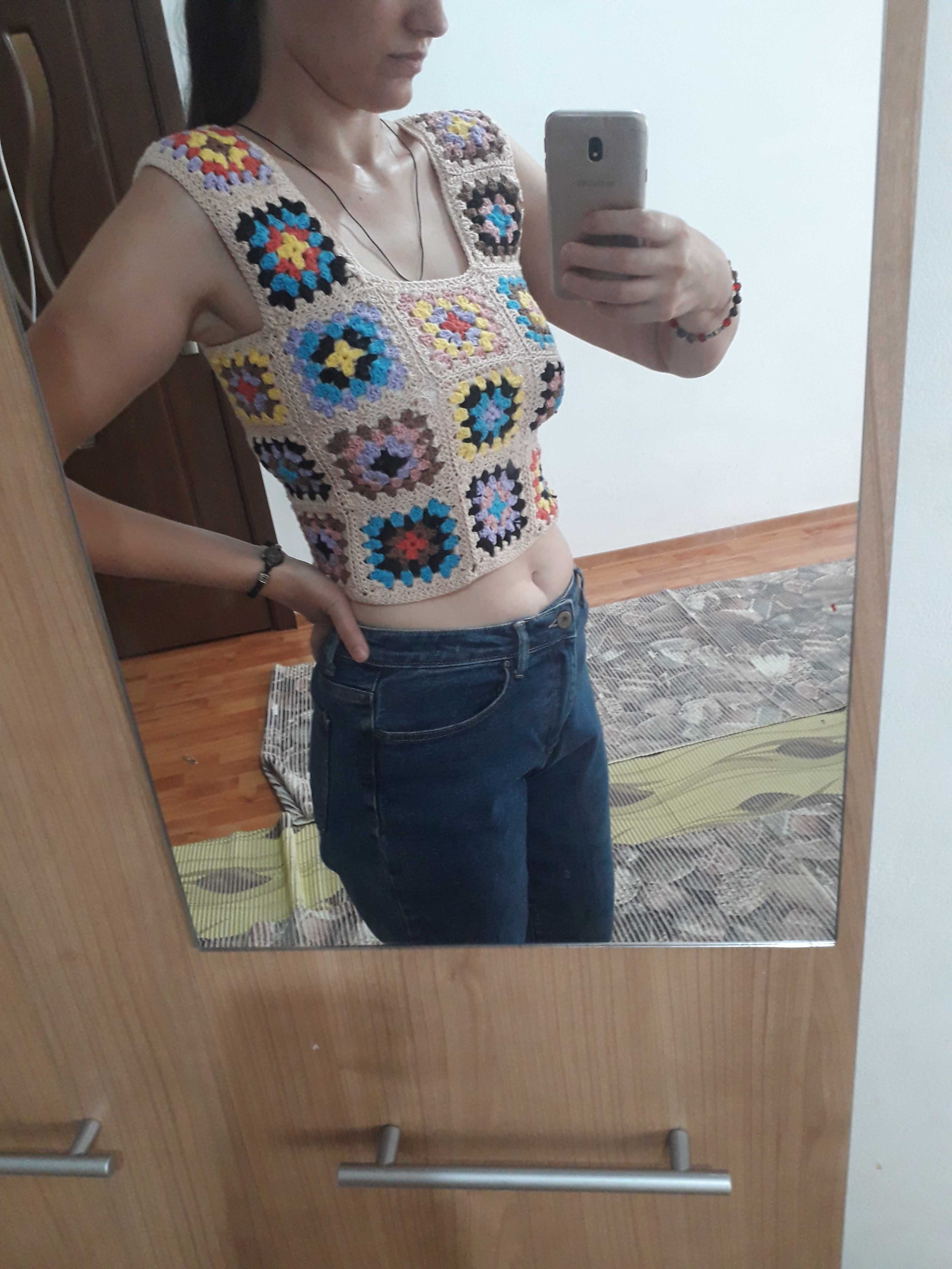 Bluza crosetata top din patrate