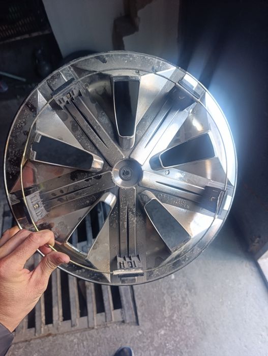 Qalpoq 13 lik sotiladi